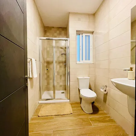 Diego Court شقة خليج سانت بول