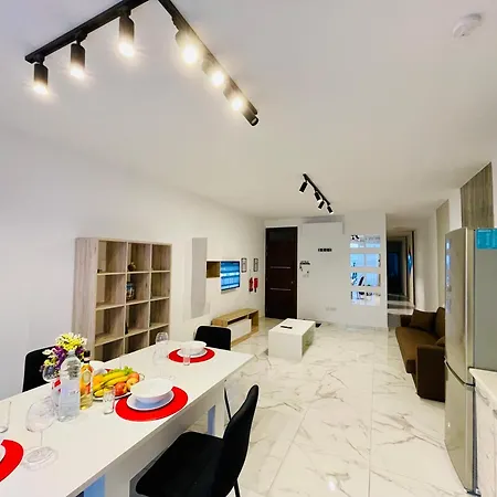 Diego Court شقة خليج سانت بول